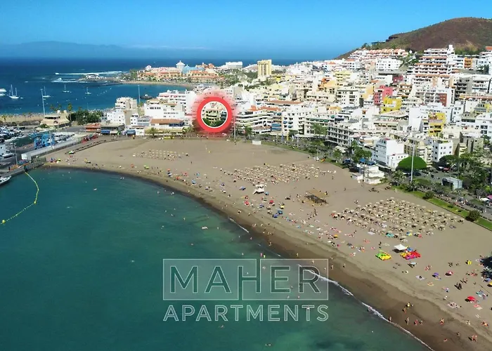 Cozy 3-bedrooms flat, main square&beachfront