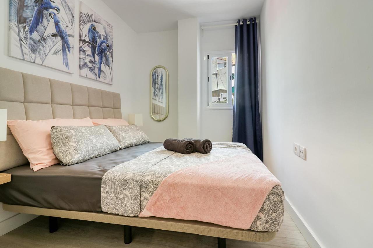 Cozy Main Square And Beachfront 3-bedrooms Apartment *